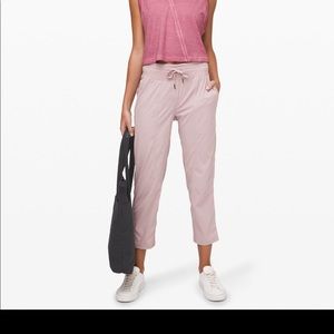 Lululemon dance studio crop